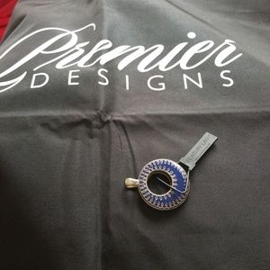 Double Take Necklace Enhancer